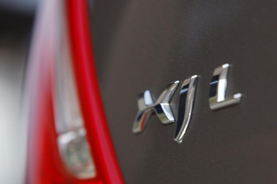  Jaguar XJL 2011 года  (фото 34 из 44)